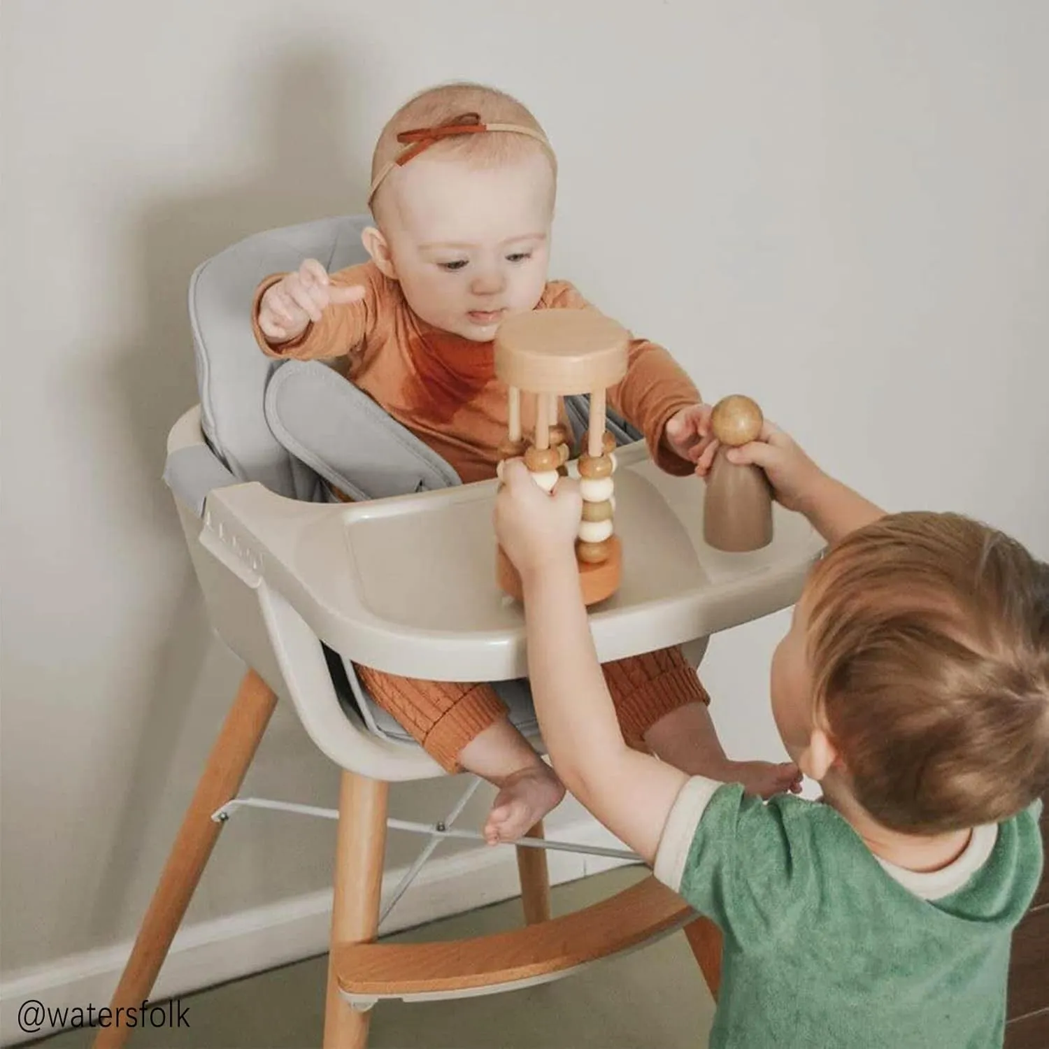 3-in-1 Convertible Wooden High Chair, High Chairs for Babies and Toddlers, Baby High Chair with Adjustable Legs & Dishwasher Safe Tray, Made of Sleek Hardwood & Premium Leatherette, Gray Color
