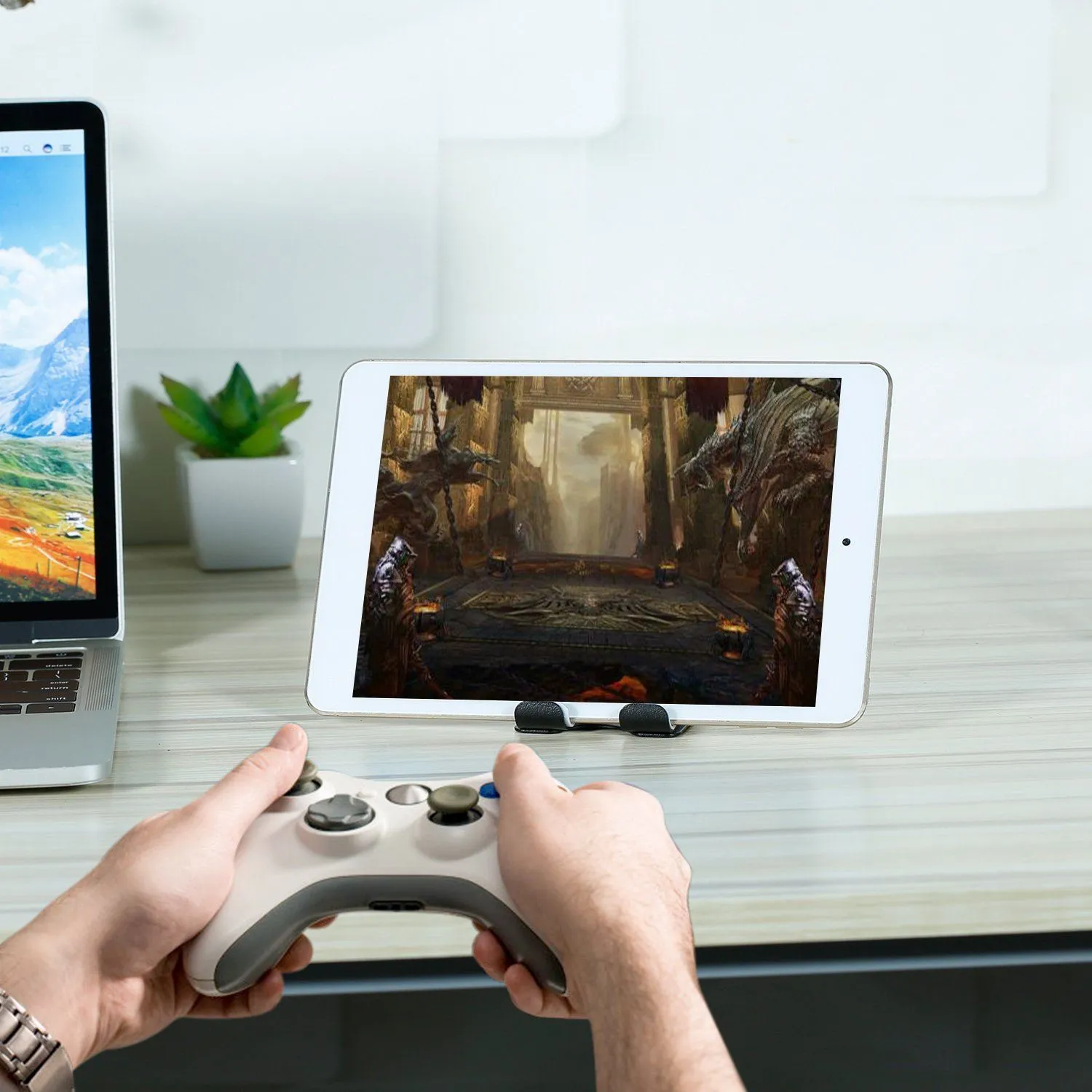 Adjustable Foldable Desktop Phone Stand