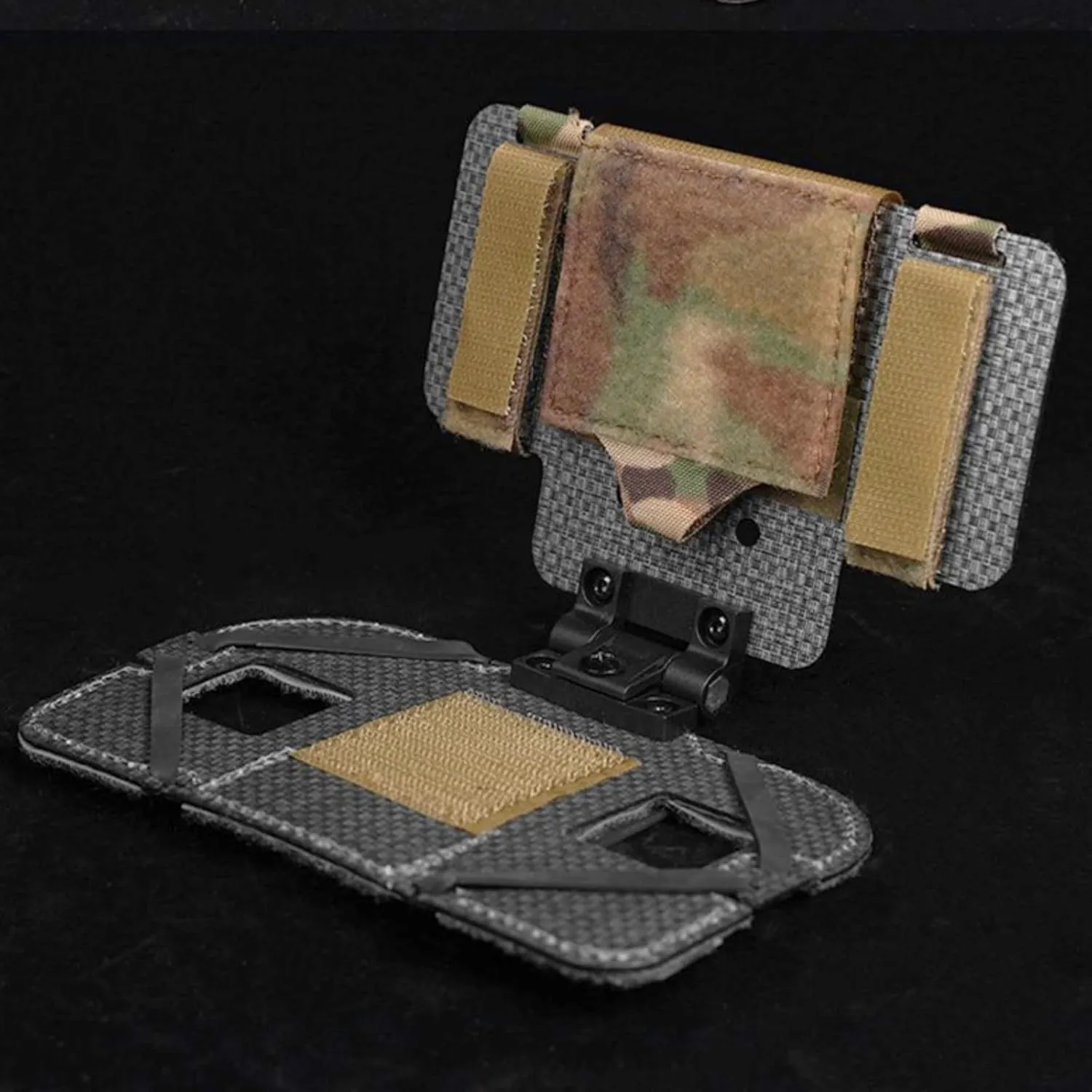 Airsoft Plate Carrier Molle Phone Carrier Outdoor Lightweight Navigation Board，Wide Angle Foldable Phone Holder Chest Rig Hovering Mount Tactical Vest Accessory (Black)