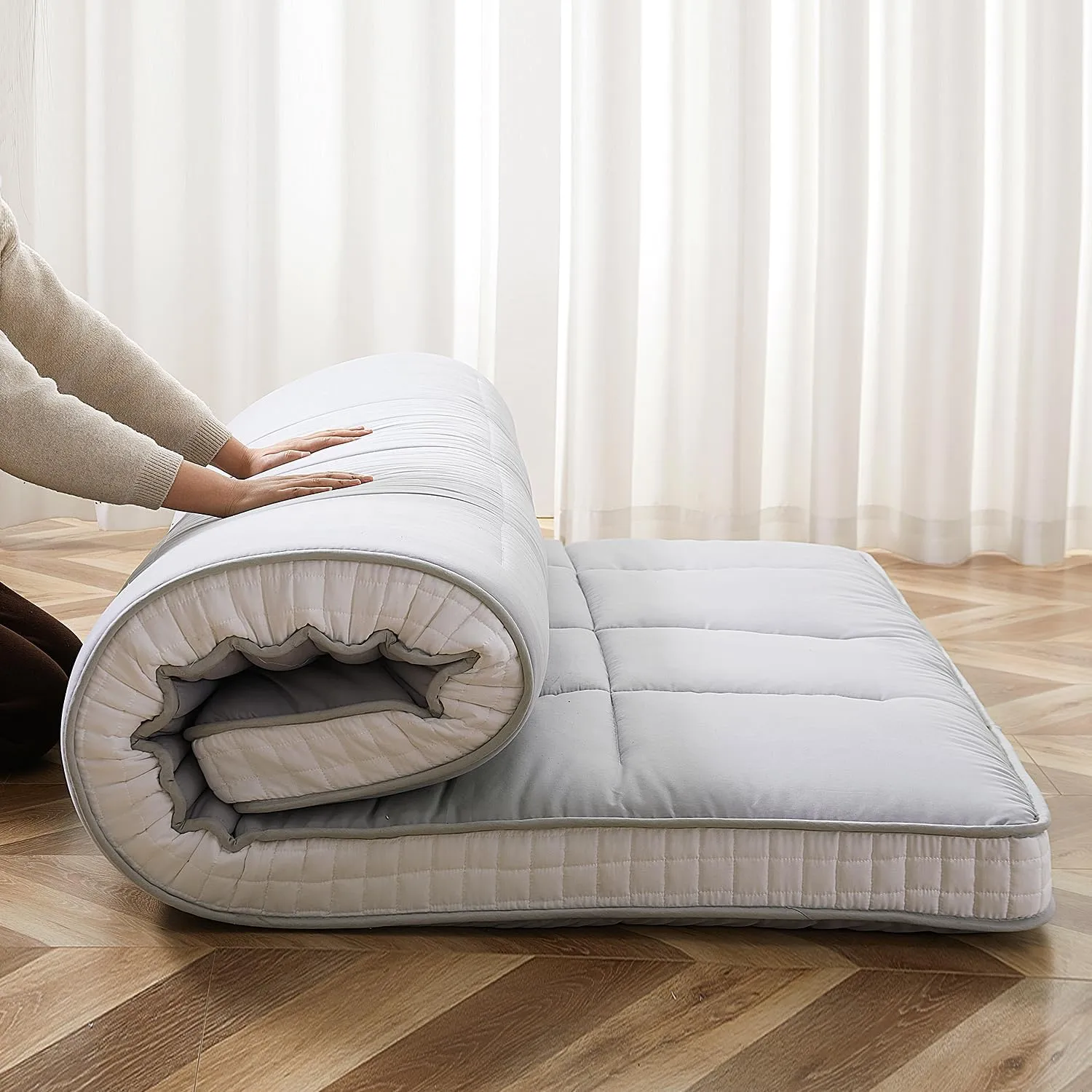 Begonia.K Japanese Floor Futon Mattress, Extra Thick Foldable and Portable Tatami Mat Sleeping Pad for Camping, Guest Room, Lounger and Tavel, Twin Full Queen