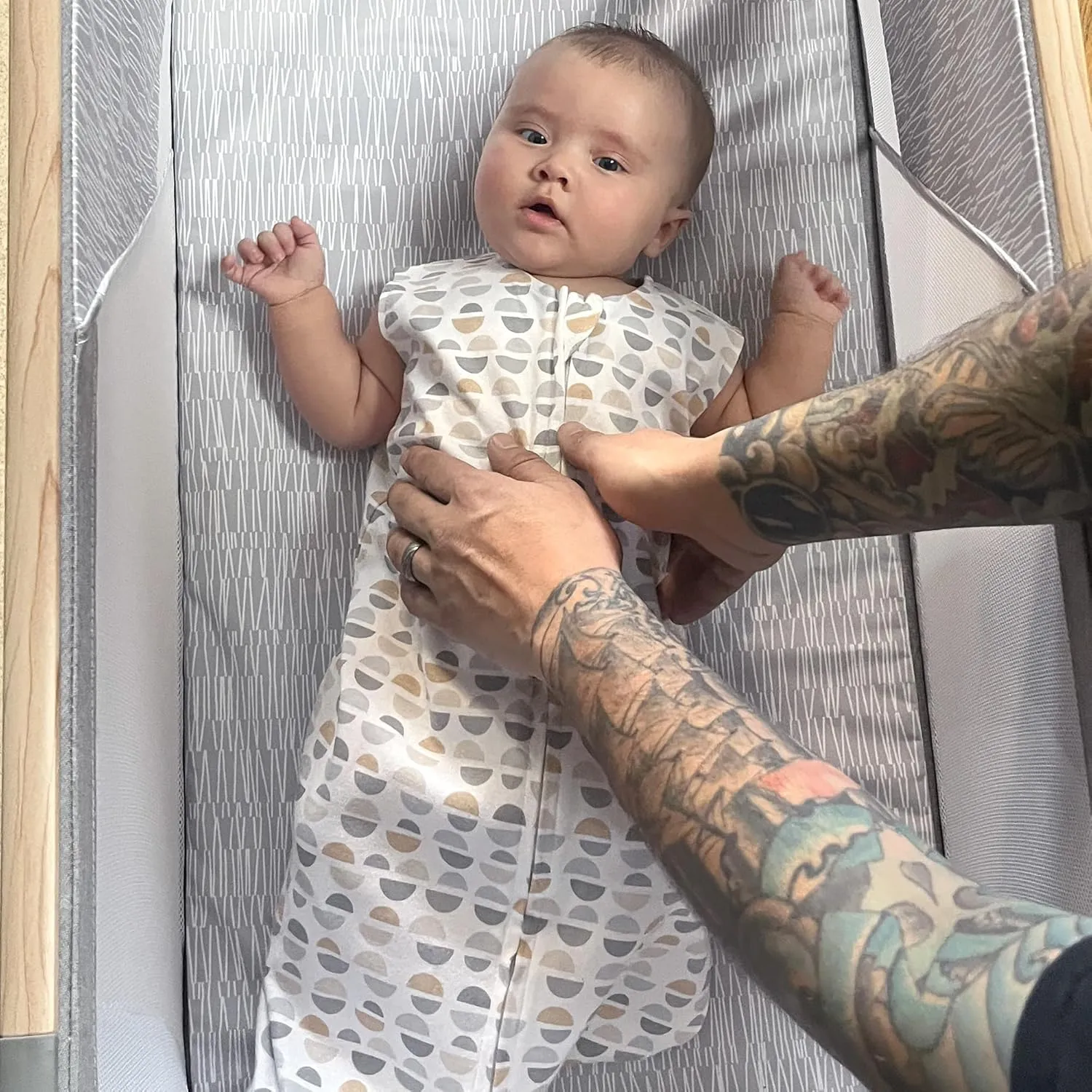 Boppy Baby Sleep Sack 12-18 Months, Wearable Blanket 0.5 TOG, 100% Cotton, 2-Way Zipper for Easy Diaper Changes, Baby Sleeping Bag & Machine Washable, Gray Gold Truffle