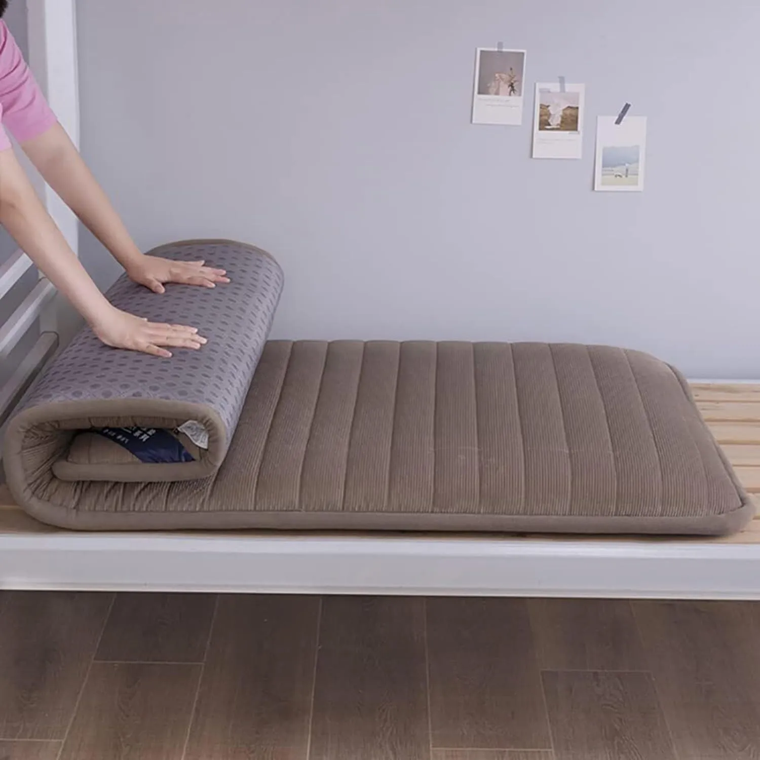 Foldable Portable Student Mattress, Portable Student Mattress for Single Student Dormitory, Home Use Breathable Foldable Floor Bed(Brown,150x190cm(59x75inch))