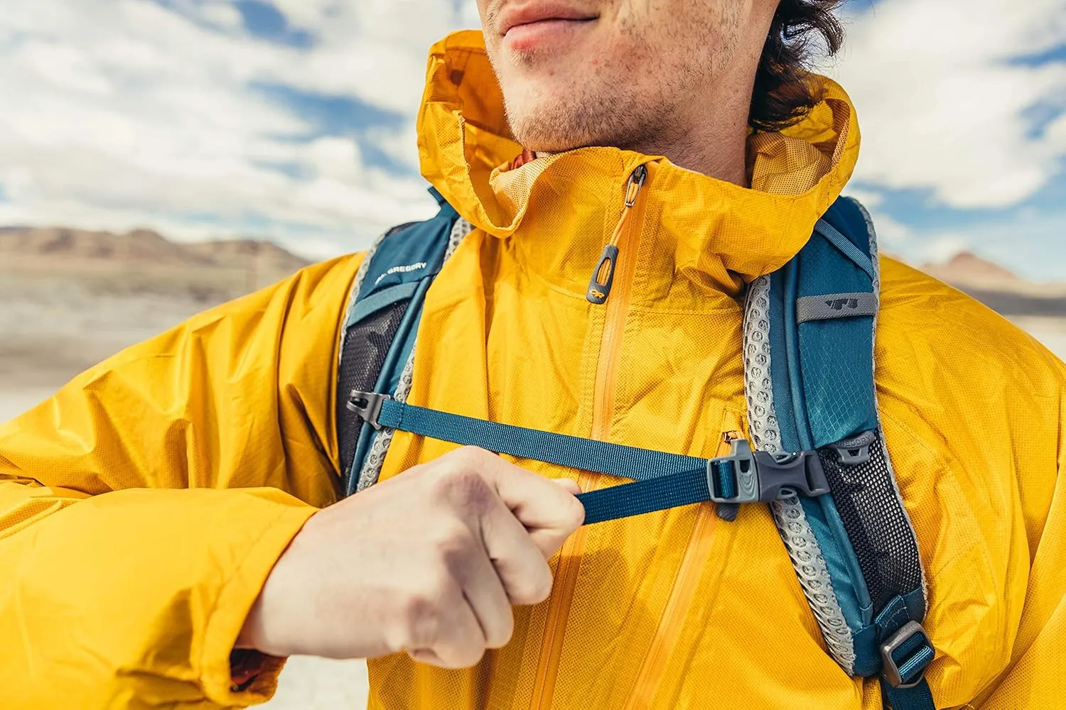 Gregory Paragon 68L Unisex Lightweight Backpacking Pack, Breathable Backpanel, Raincover Included, Water Bladder Sleeve (Reservoir not Included), Medium/Large, Ferrous Orange