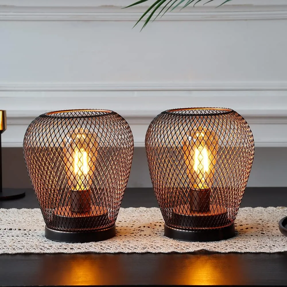 JHY DESIGN Set of 2 Metal Cage LED Lantern Battery Powered Lamp Cordless Accent Light with LED Edsion Style Bulb Great for Weddings Patio Events for Indoors Outdoors（Diamond Shape