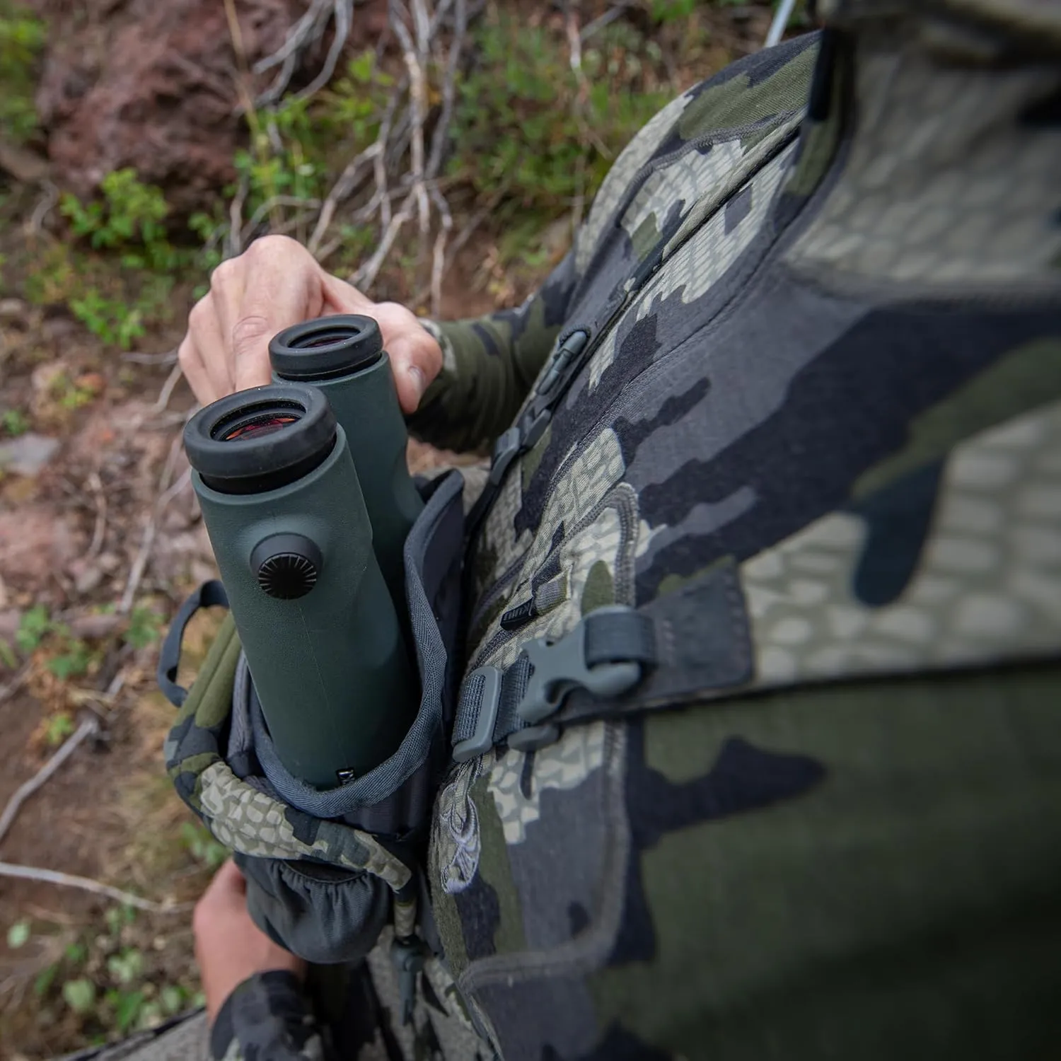 KUIU PRO Bino Harness – Waterproof, Adjustable, One-Hand Lid, Custom Foam Shims, Hydration Rig Compatible Binocular Harness
