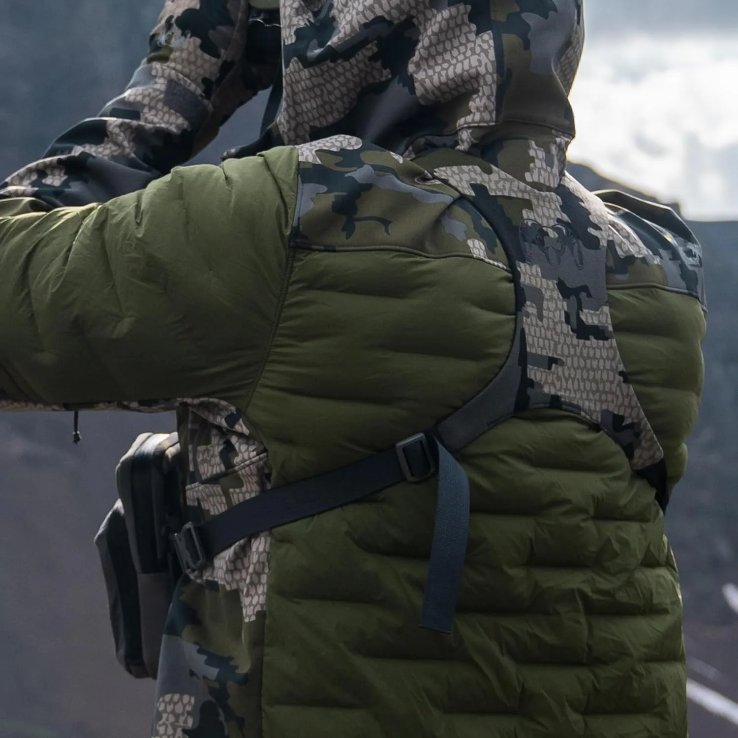 KUIU PRO Bino Harness – Waterproof, Adjustable, One-Hand Lid, Custom Foam Shims, Hydration Rig Compatible Binocular Harness