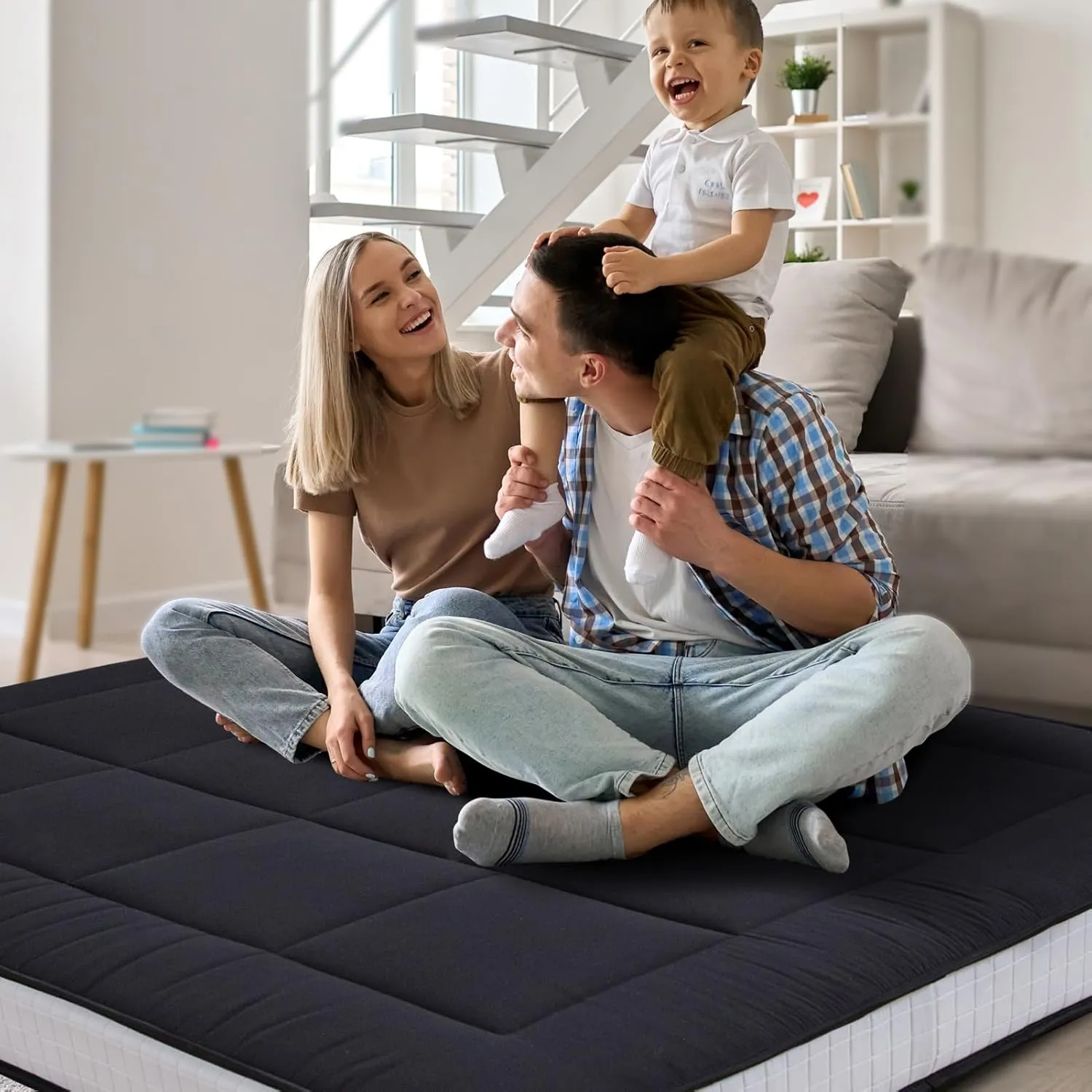 MAXYOYO 6" Extra Thick Foldable Floor Futon Mattress, Tatami Pad for Adults, Roll Up Guest Bed, Black, Full