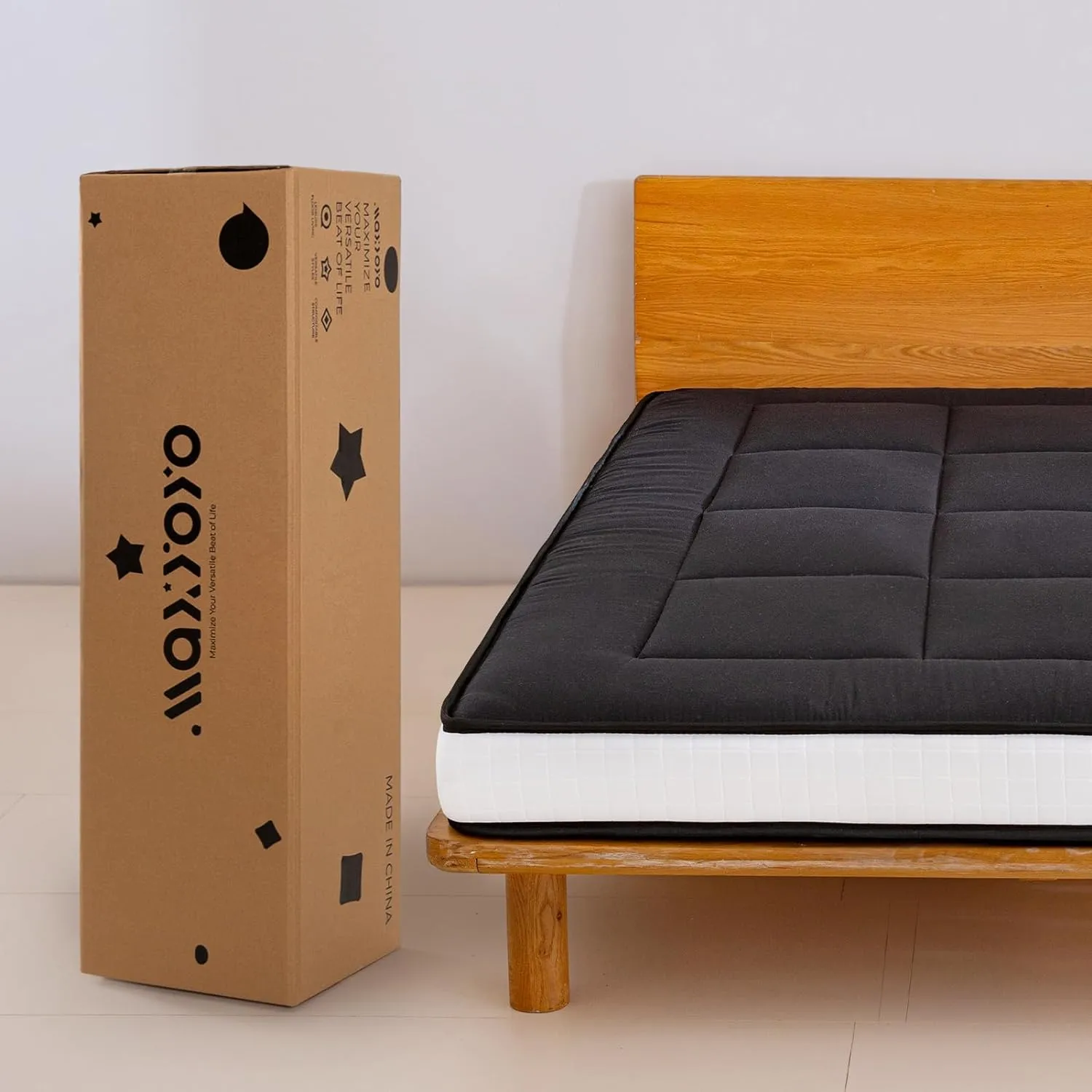 MAXYOYO 6" Extra Thick Foldable Floor Futon Mattress, Tatami Pad for Adults, Roll Up Guest Bed, Black, Full