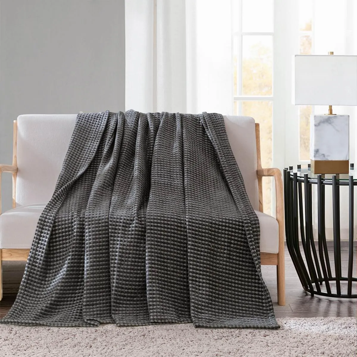 meadow park Cozy Waffle Weave Chenille Thermal Bed Blanket King 104” x 92”, Party Blanket, 380gsm, All Seasons, Dark Grey