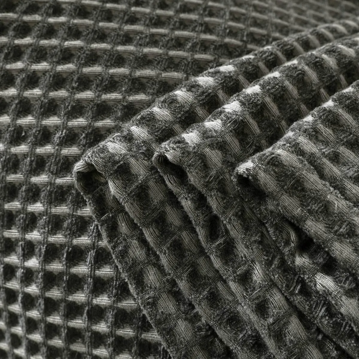 meadow park Cozy Waffle Weave Chenille Thermal Bed Blanket King 104” x 92”, Party Blanket, 380gsm, All Seasons, Dark Grey