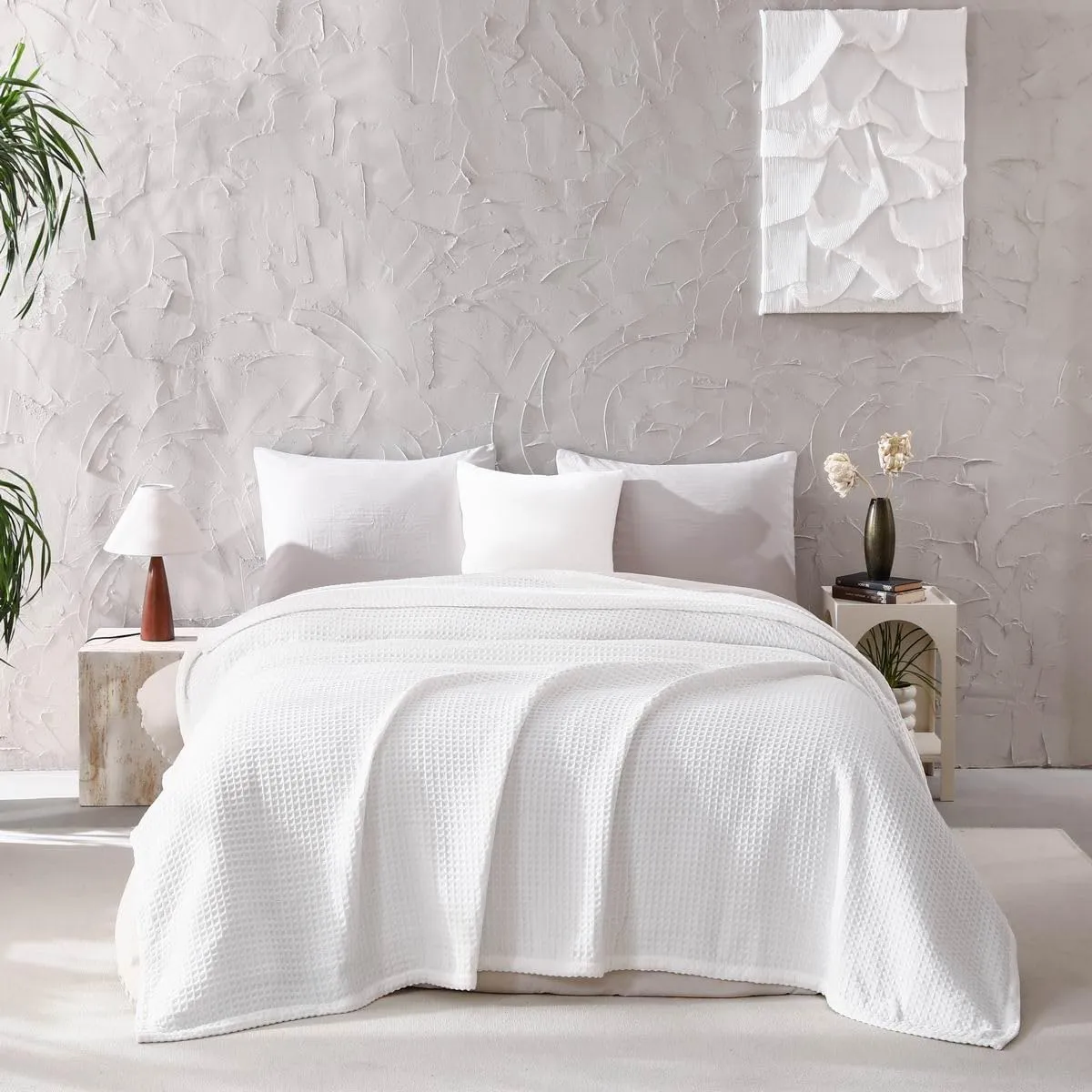 meadow park Cozy Waffle Weave Chenille Thermal Bed Blanket King 104” x 92”, Party Blanket, 380gsm, All Seasons, Ivory