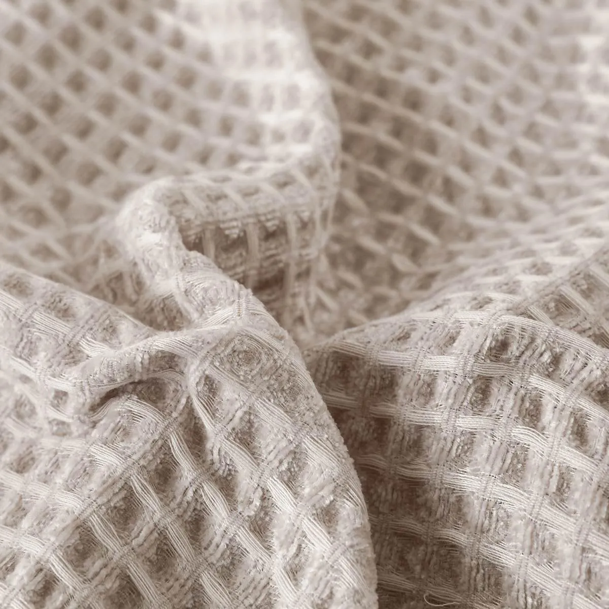 meadow park Cozy Waffle Weave Chenille Thermal Bed Blanket King 104” x 92”, Party Blanket, 380gsm, All Seasons, Khaki