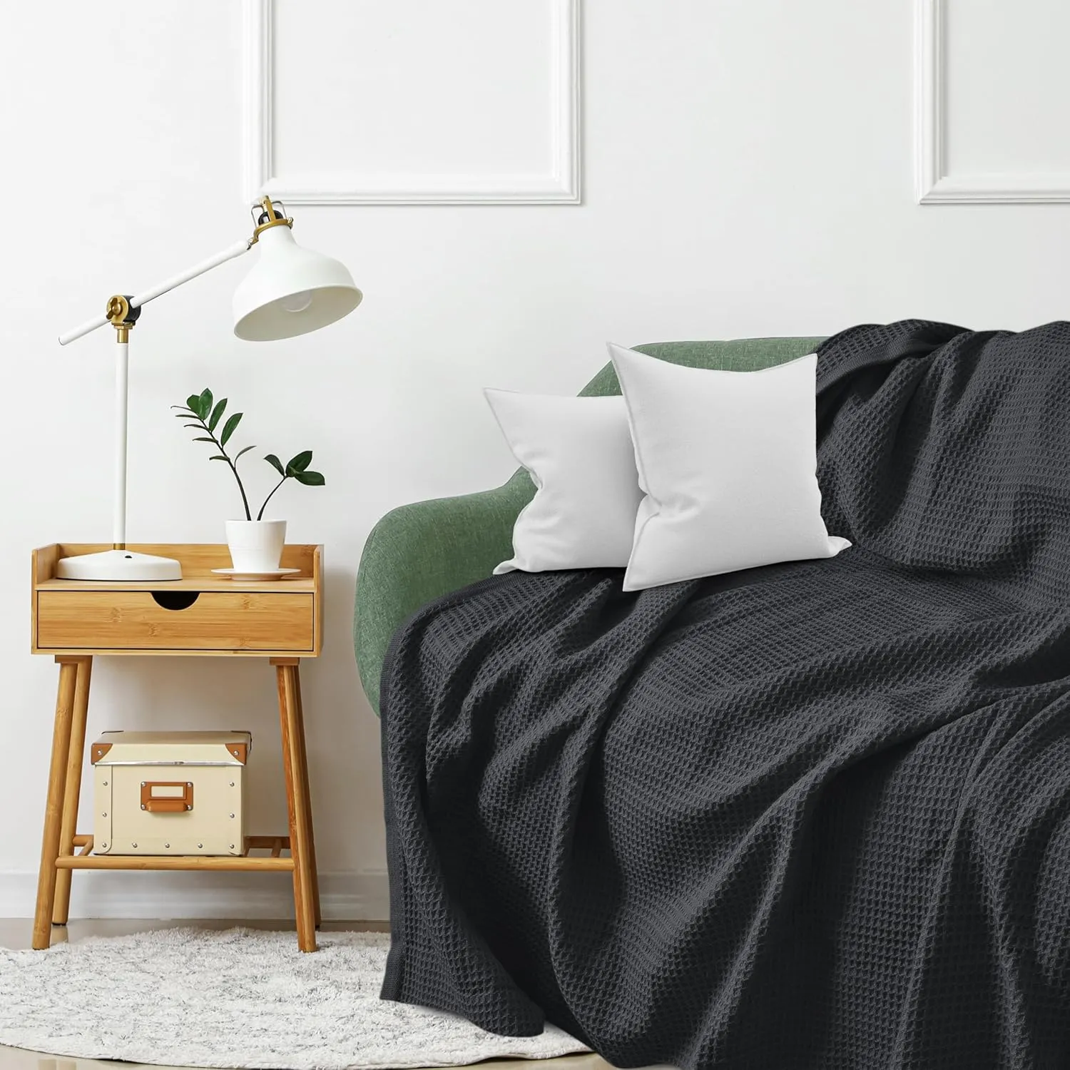 NesteriaHome 100% Cotton Blanket Waffle Weave Grey 405 GSM 90x90 Inches Soft Thermal Blanket Queen Size Lightweight, Breathable & Durable All Season Throw Blanket for Bed, Couches and Living Room