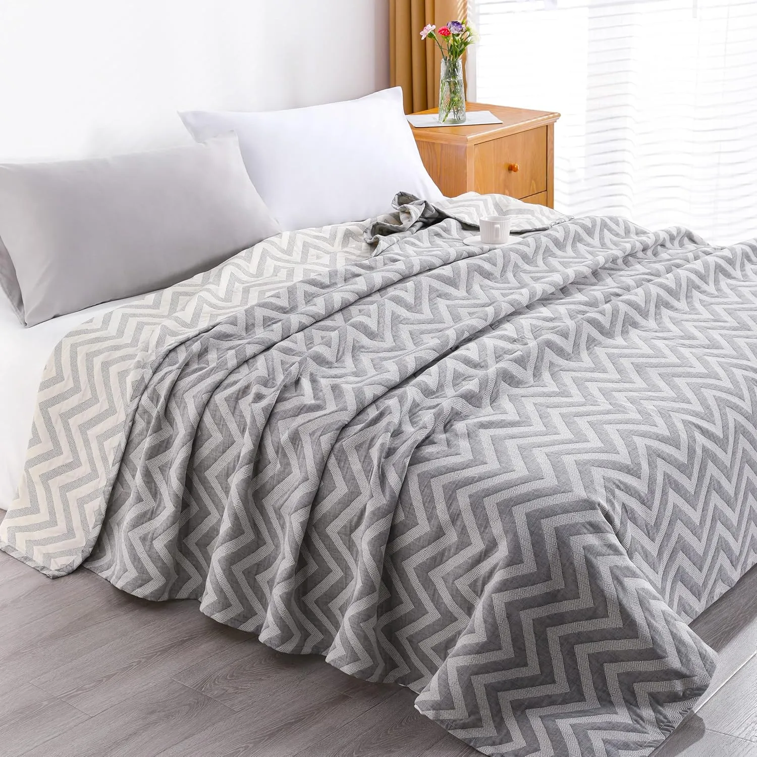 NTBAY 3 Layers Cotton Muslin 88x92 Queen Bed Blanket, Super Soft Breathable Thermal Yarn Dyed Quilt for Adults, Perfect Lightweight Blanket for Couch Sofa Bed All Seasons, Chevron