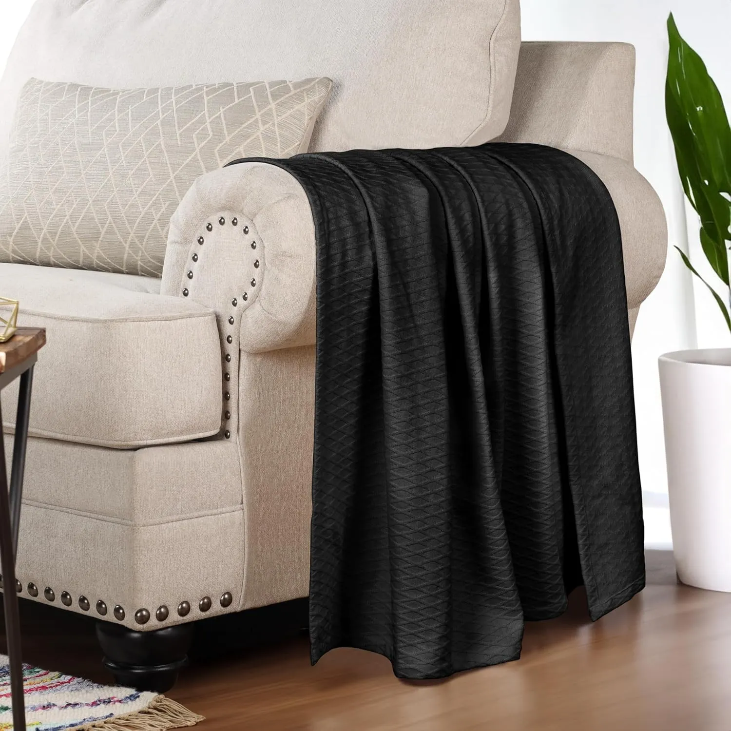 Superior 100% Cotton Thermal Blanket, Soft and Breathable Cotton for All Seasons, Bed Blanket and Oversized Throw Blanket with Luxurious Diamond Weave - King Size, burgundy