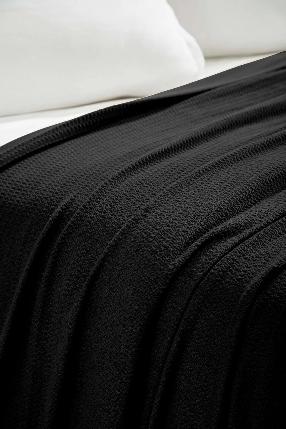 Superior Waffle Weave Cotton Blanket, for Picnic, Beach, Traveling or Camping, Comfy Blanket, Bedroom Decor, Essentials, Cover for Bed, Couch, Lounging, Honeycomb Knit, Twin, Black