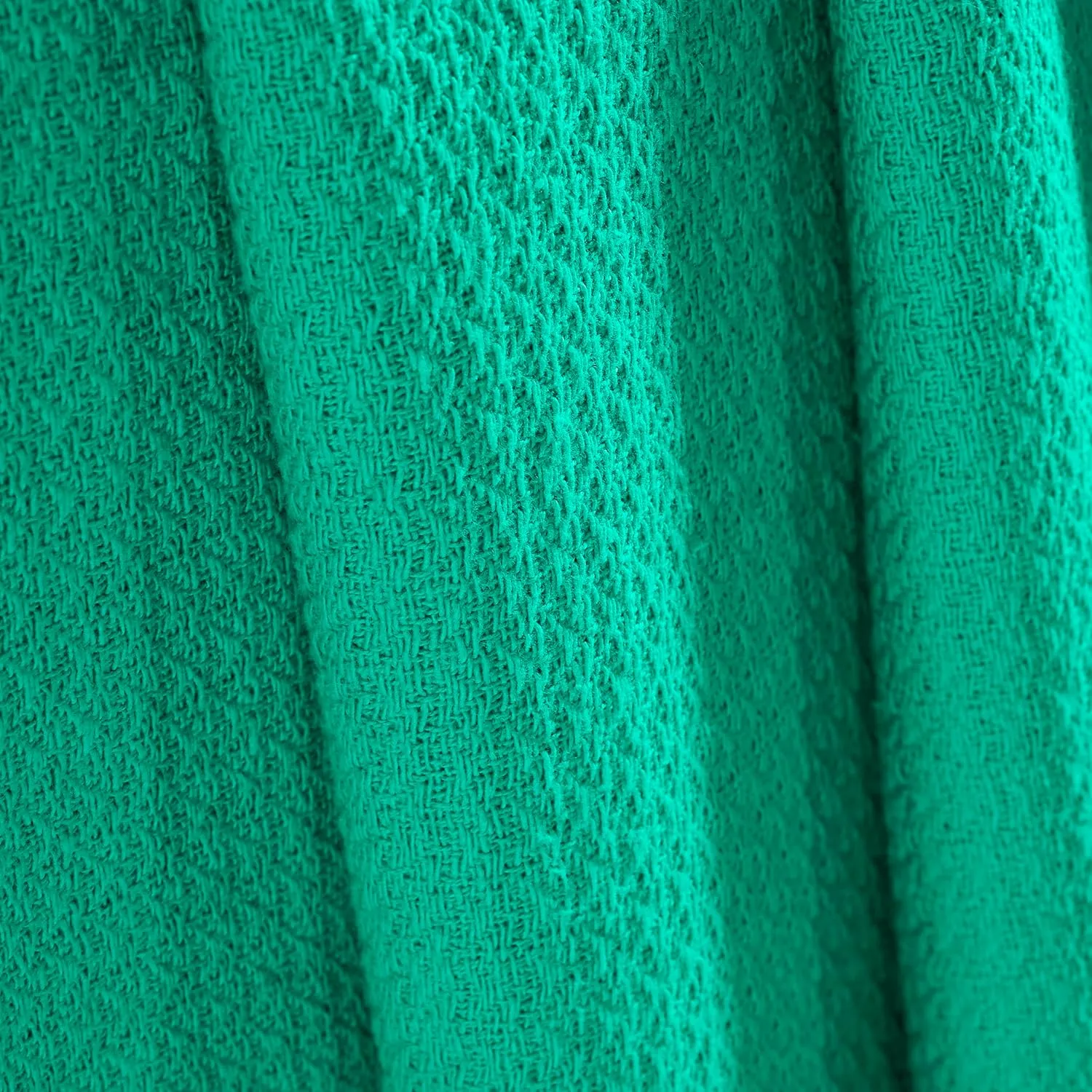 Superior Waffle Weave Cotton Blanket, for Picnic, Beach, Traveling or Camping, Comfy Blanket, Bedroom Decor, Essentials, Cover for Bed, Couch, Lounging, Honeycomb Knit, Twin, Gumdrop Green