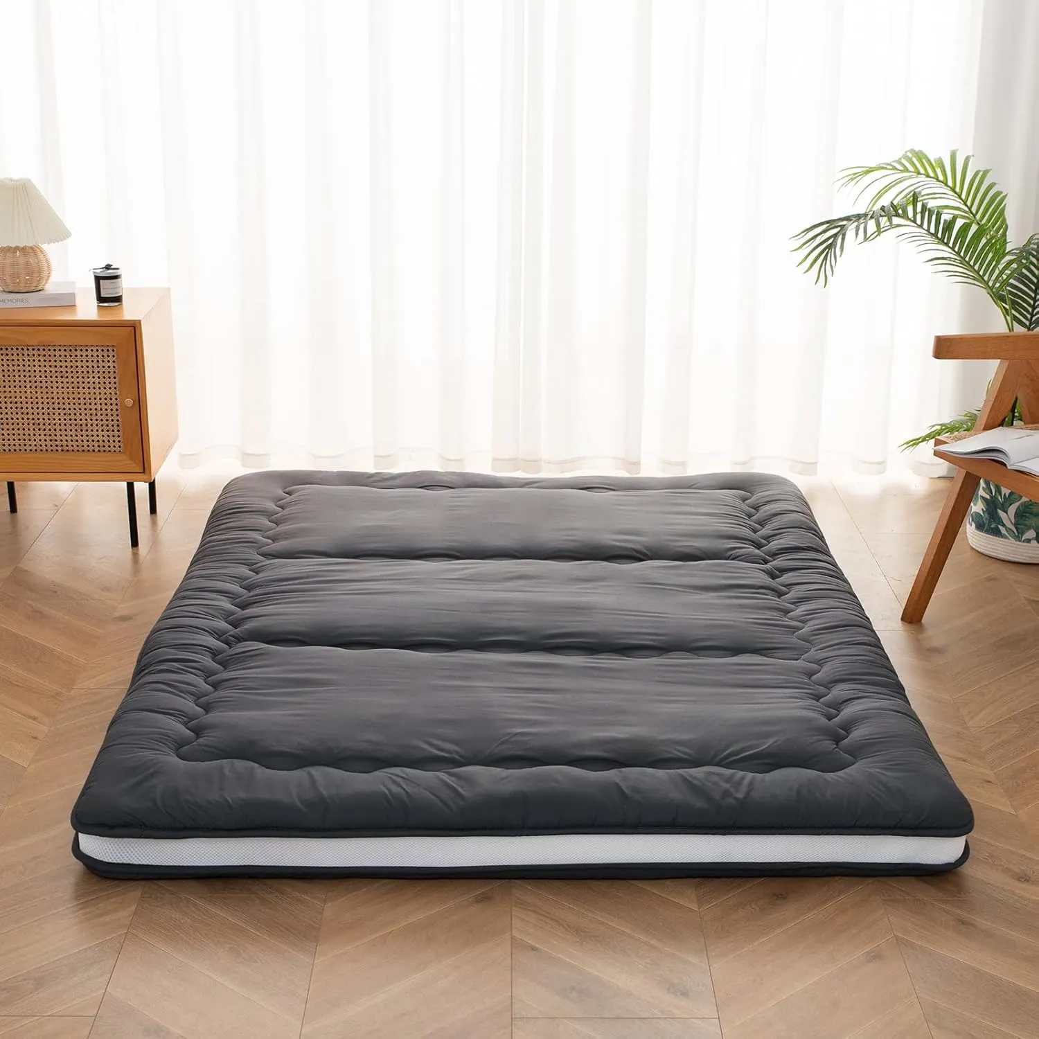 Syalife Japanese Futon Mattress Floor Mattress, 4" Thicken Roll Up Tatami Mat, Foldable & Portable Floor Bed Sleeping Pad, Traditional Shiki Futon (shikibuton), Design by Japan (Black, 39 * 80)